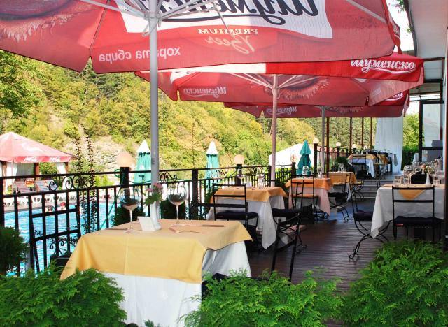 Restaurant - outside